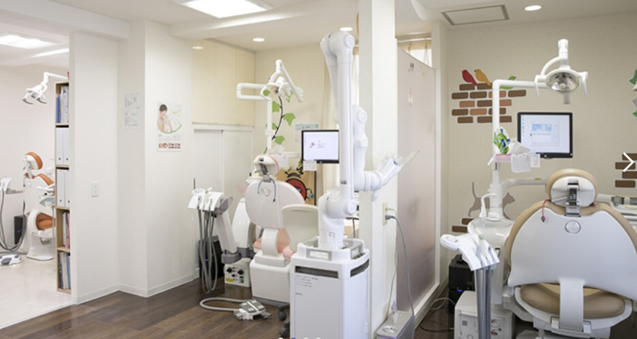 ①入り口②待合室③診療室