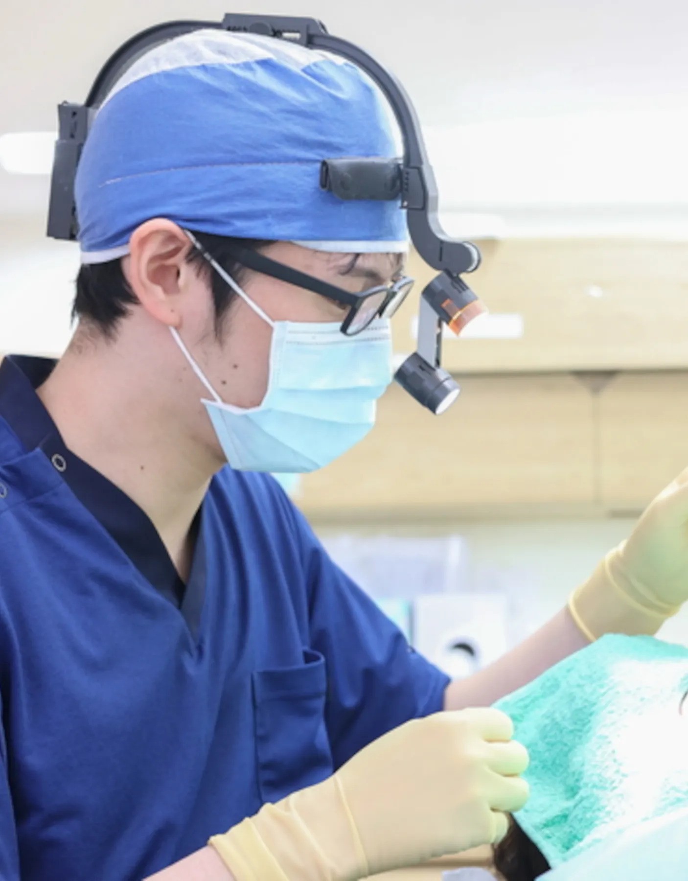 ①診療室 ②院長 ③イメージ写真