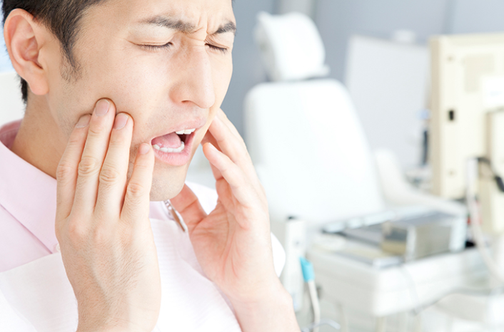 早めに歯科医院で相談し、適切な治療を受けることが大切です