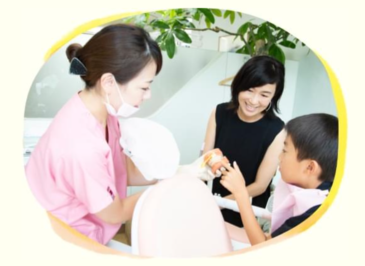 ①ぜひご家族でご来院ください②診療室③キッズスペース