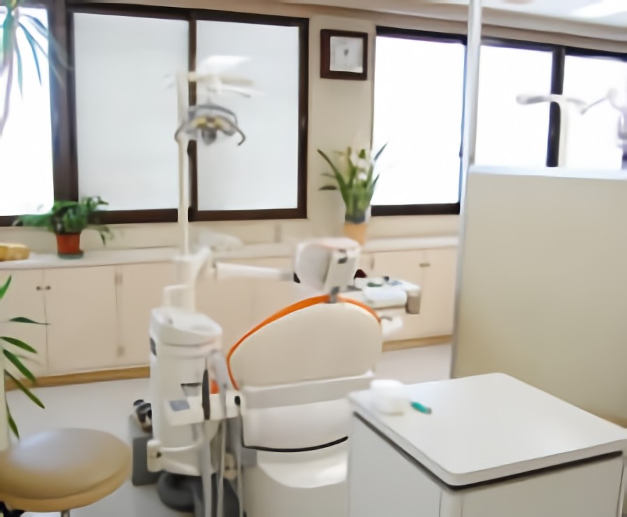 ①診療室②受付③待合室