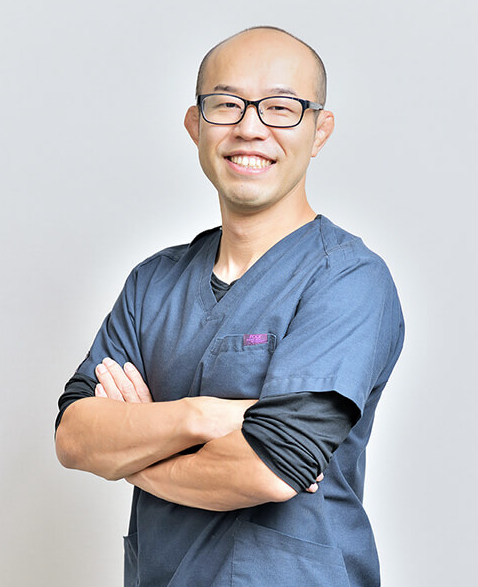 院長の金子 一平