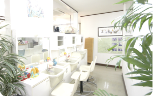 【矢代田駅 車で18分】【土曜も17時まで診療】子どもから大人まで安心して通えるしのはら歯科