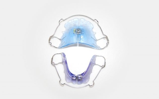 体に優しい矯正治療を心がけています