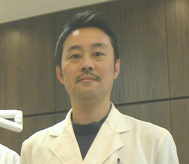 院長の嶋倉 裕介