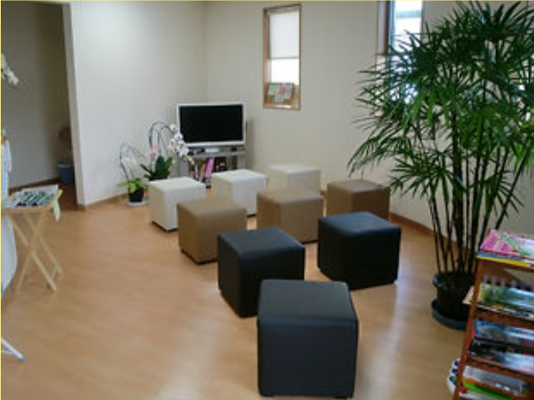 【土曜日診療あり】【駐車場完備】お子様からお年寄まで安心して通える歯科医院「すがわら歯科医院」