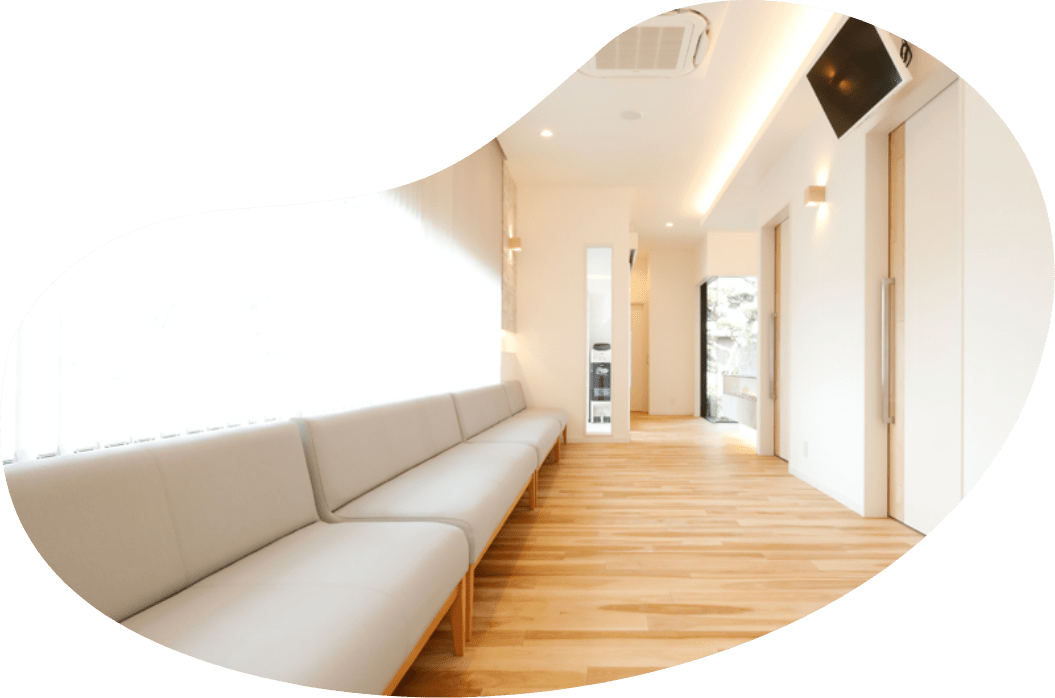 【キッズスペース・駐車場完備】口腔外科専門医がいる、安心と信頼の歯科クリニック