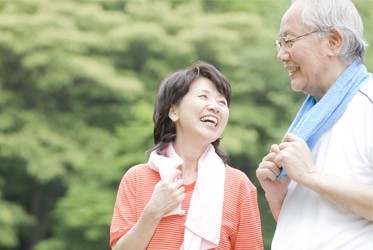 65歳以上の患者様を対象に、心身の加齢による変化や基礎疾患に配慮した高齢者歯科診療を提供しています