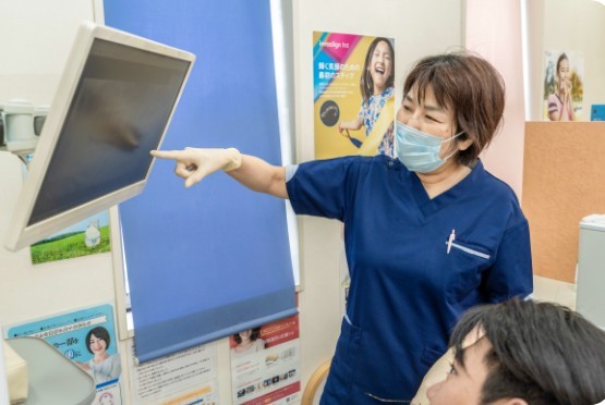 お子様からご高齢の方まで幅広い年齢層の患者様に寄り添った治療を提供しています