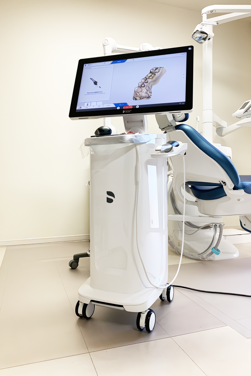 自由診療の入れ歯の種類も豊富に取り揃えています