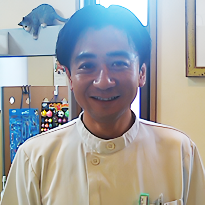 院長の中村　吉宏
