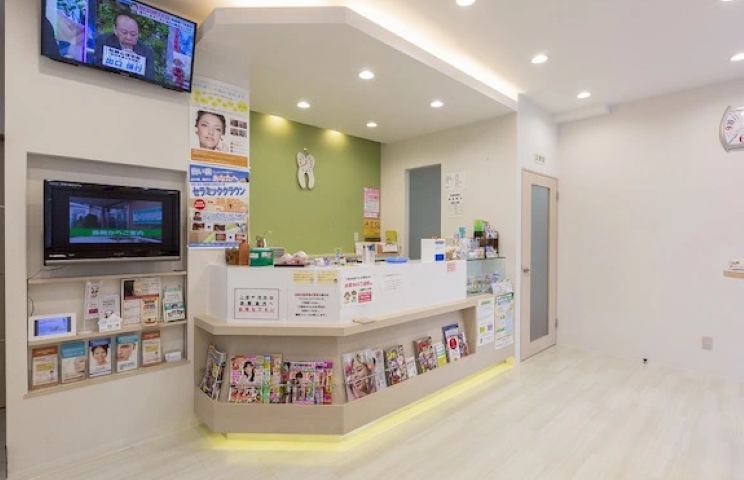 【布忍駅から徒歩1分】顕微鏡を用いた歯周病治療と抜かない矯正に対応する藤田歯科医院