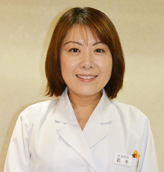 院長の鈴木 佳代