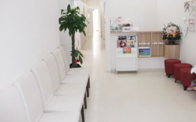 北習志野駅直結ビル3F、年中無休のきたならエキ歯科