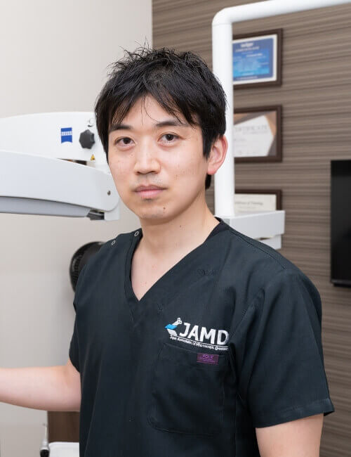 院長の三輪智之