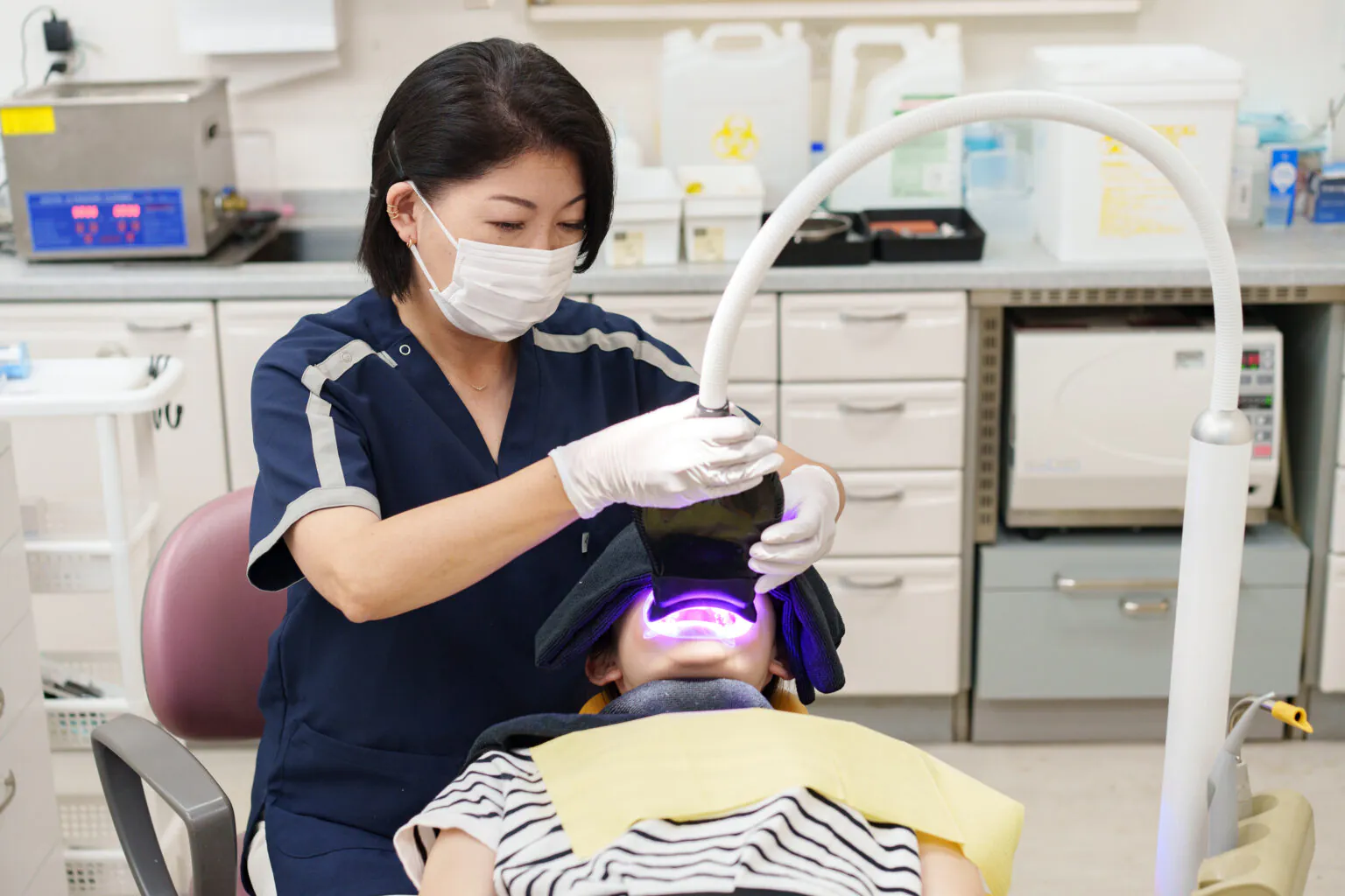 第五世代のホワイトニング「ハイブリッドポリリンホワイトニング」を導入しています