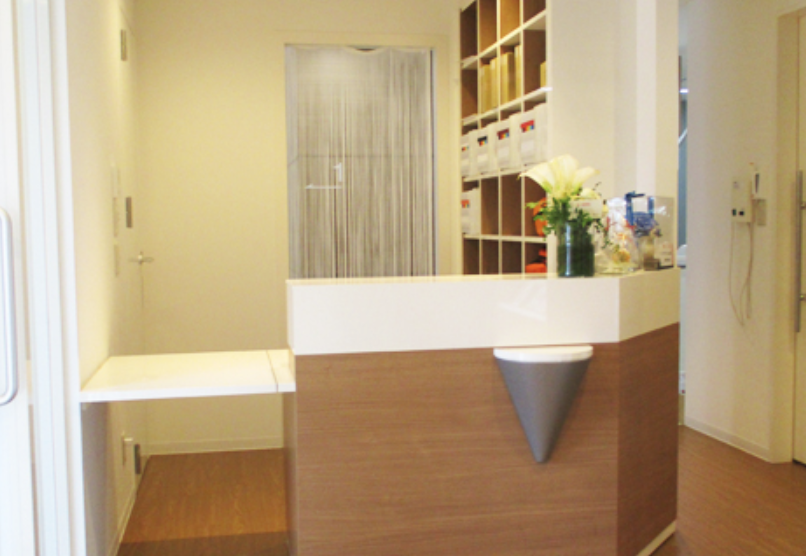 【土曜日診療あり】外来治療から訪問診療まで一生お付き合いできるかかりつけのクリニック「やなぎだ歯科」