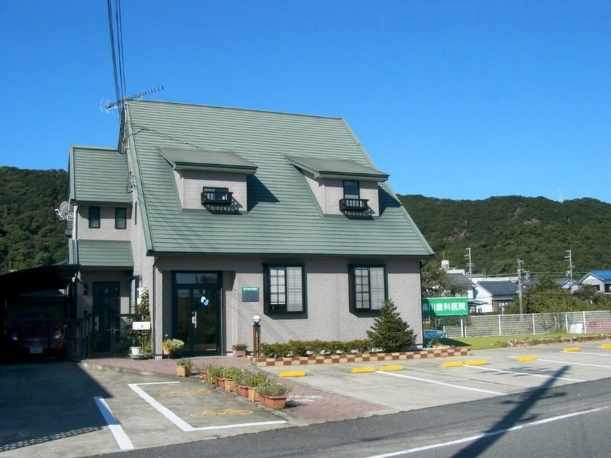 【紀伊天満駅 徒歩3分】マイクロスコープを活用した診療に対応する浦川歯科医院