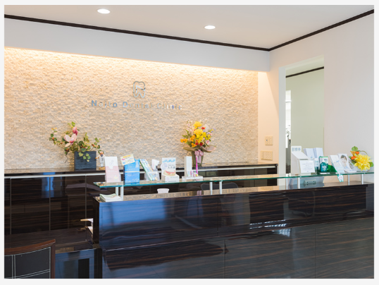 ①外観②待合い③診療室