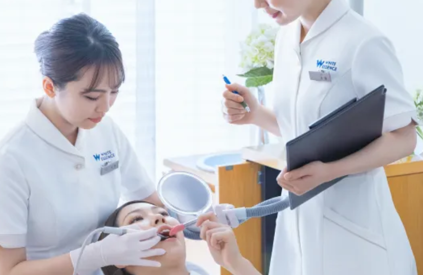 特許取得薬剤と最新照射器で歯の内部までアプローチする効果的ホワイトニング