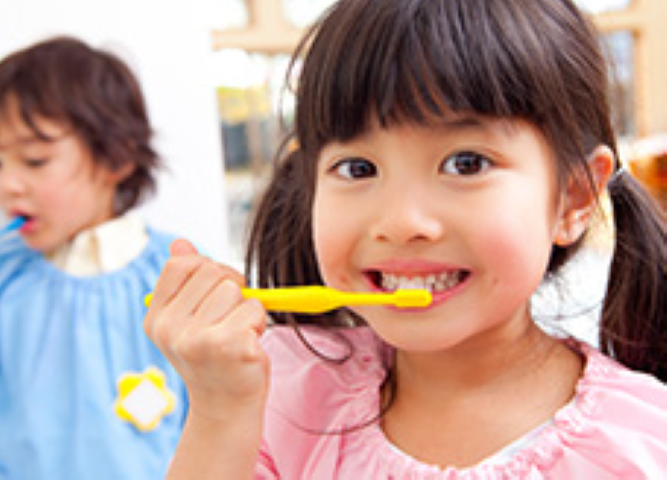 楽しく通えて、笑顔が育つ小児歯科診療