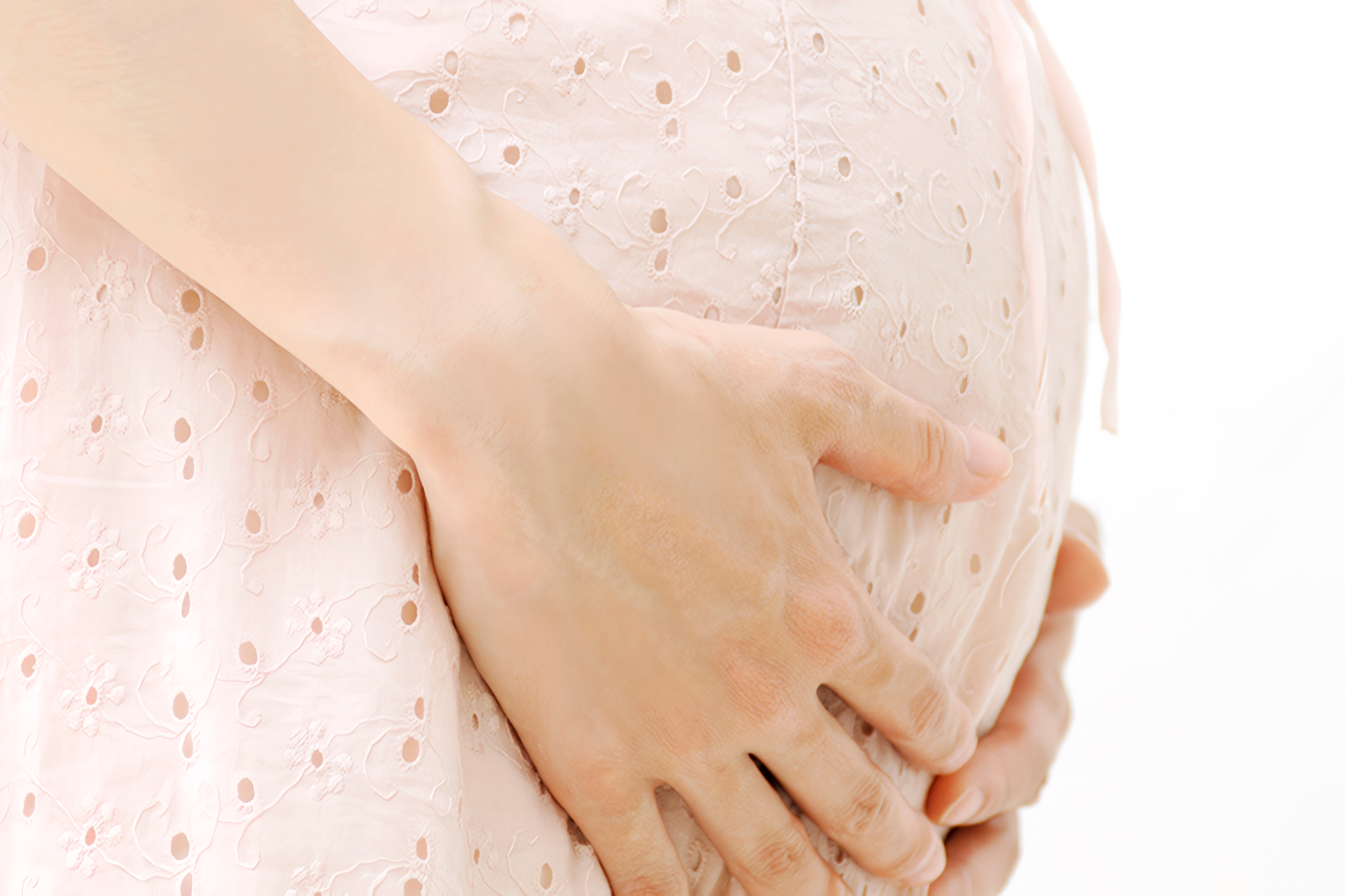 赤ちゃんの健康のために、妊娠中からできるお口のケアを提案