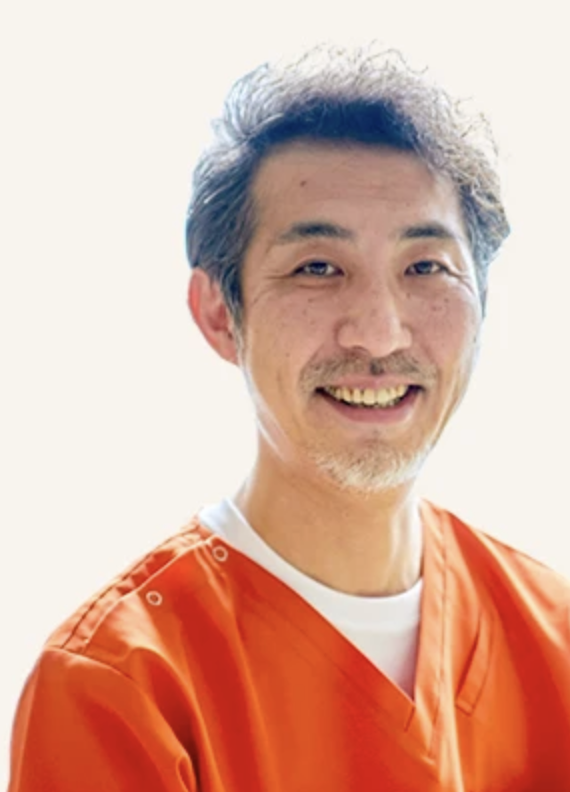 院長の飯豊 隆之