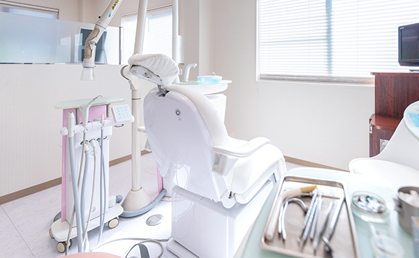 定期的な検診と丁寧なケアで健康な歯を維持