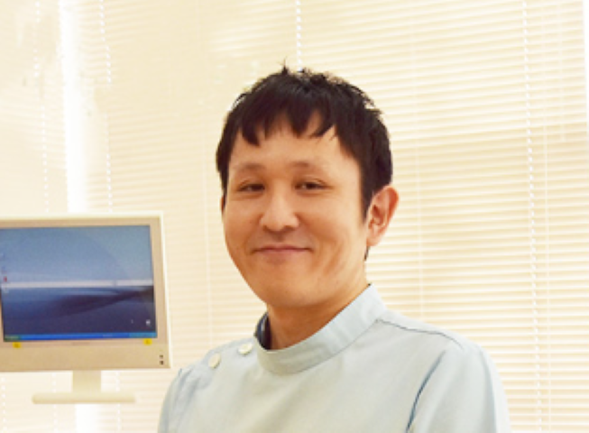 院長の朝田　寿