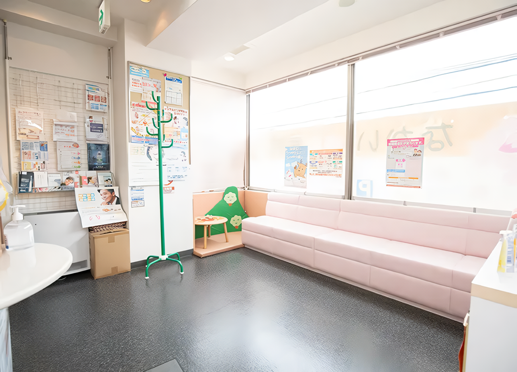 【牧落駅 車で3分】保育士資格スタッフ在籍・健口と口福を目指すなかい歯科医院