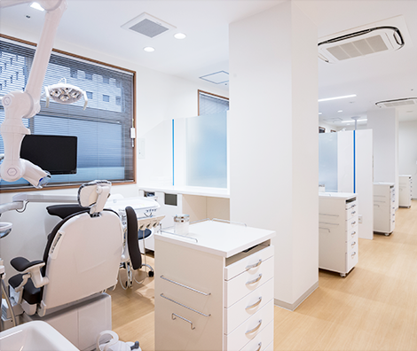 幕張本郷駅より徒歩3分　進化する歯科治療技術を取り入れた最新の治療を提供する東京湾岸歯科