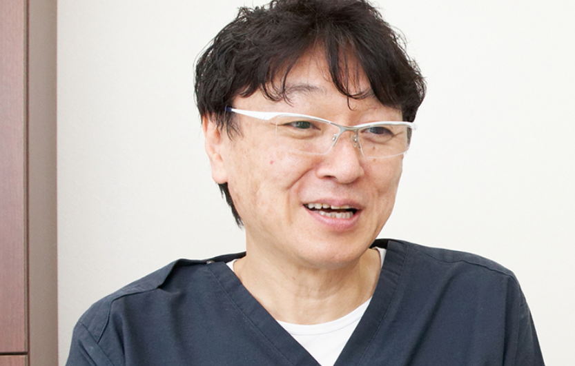 院長の平山　順邦