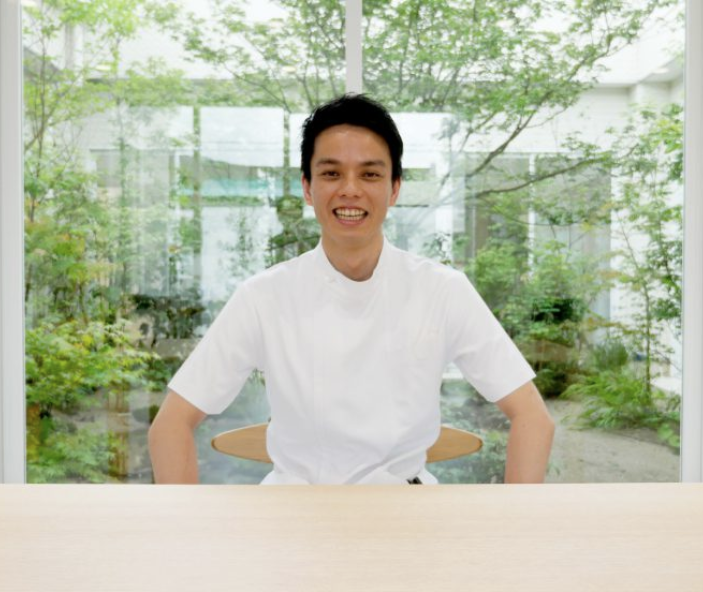 院長の前原　利彦