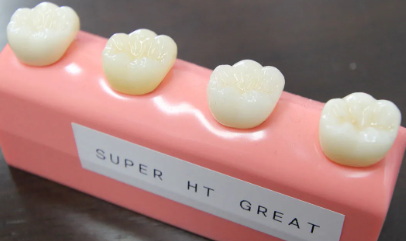 色の再現性などもさまざまです