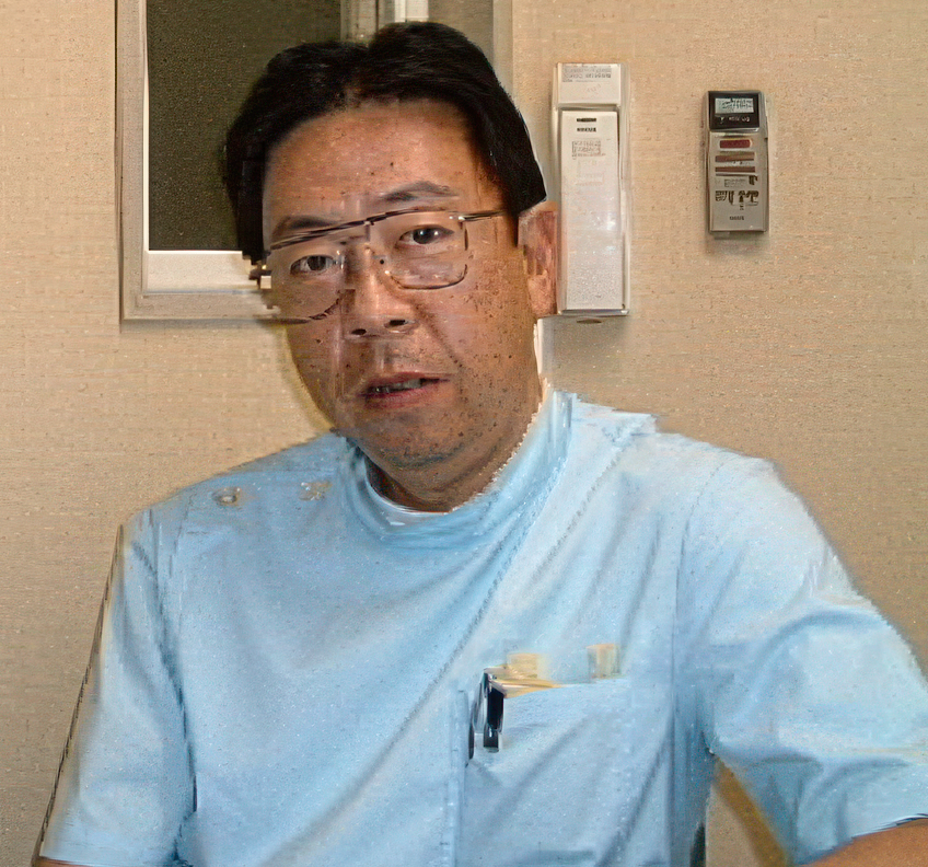 院長の茅野 嘉久