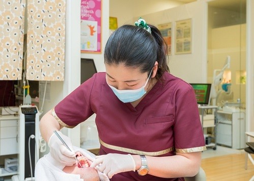 【光の森駅北口から徒歩7分】ご不安やご希望を丁寧に確認し、目に見える説明を大切にするスマイルライン歯科クリニック