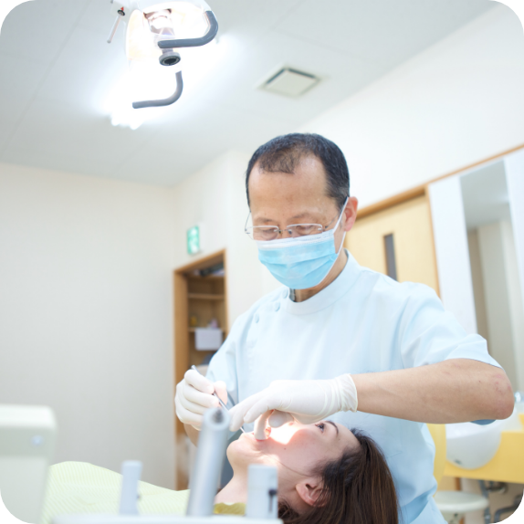 歯並びは遺伝の影響を受けるもので、現代の方は顎が小さくなっている傾向があります