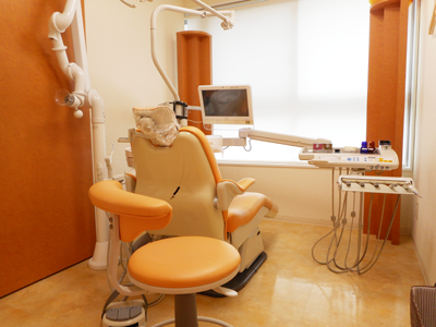 【相鉄いずみの線 緑園都市駅より徒歩3分】30年以上予防を中心として診療を行い患者様の病気を防いできた緑園歯科医院