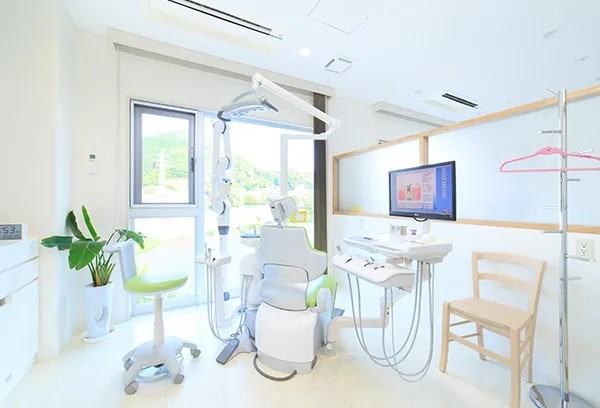 【キッズルーム完備・駐車場完備】森の木歯科口腔外科クリニックが提案する予防重視と精度にこだわる歯科医療