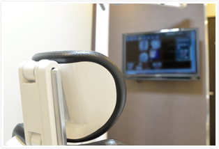 モニターを見ながらご説明します