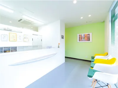 ①受付②診療室③花