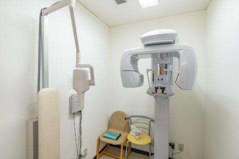 ①外観②診療室③歯科用CT
