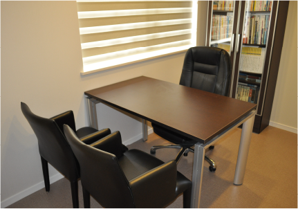 お口のお悩みがあればカウンセリングルームにてお気軽にご相談できます