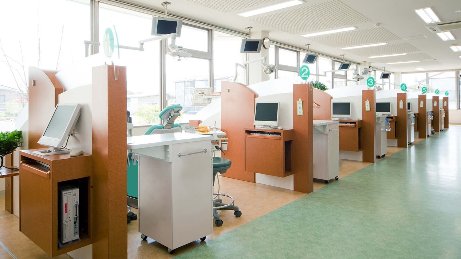 【地下鉄七隈線 橋本駅 徒歩1分】削らない治療と予防を重視するはかた中央歯科