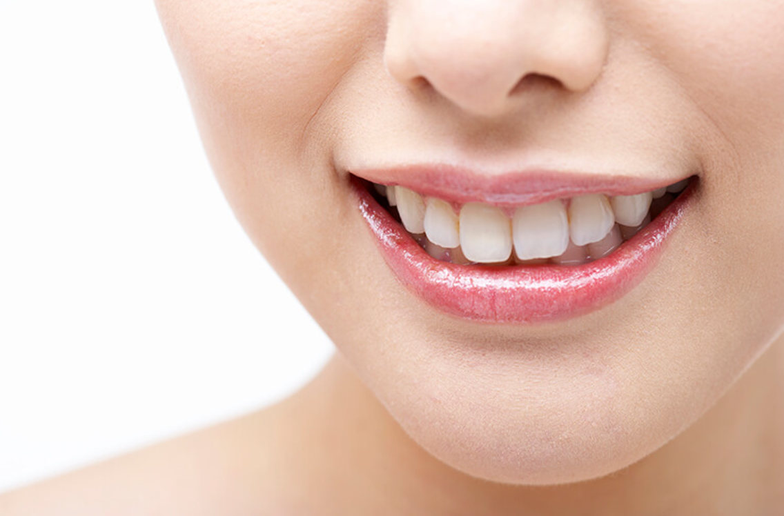 最新技術と高品質な材料で理想の口元を実現します