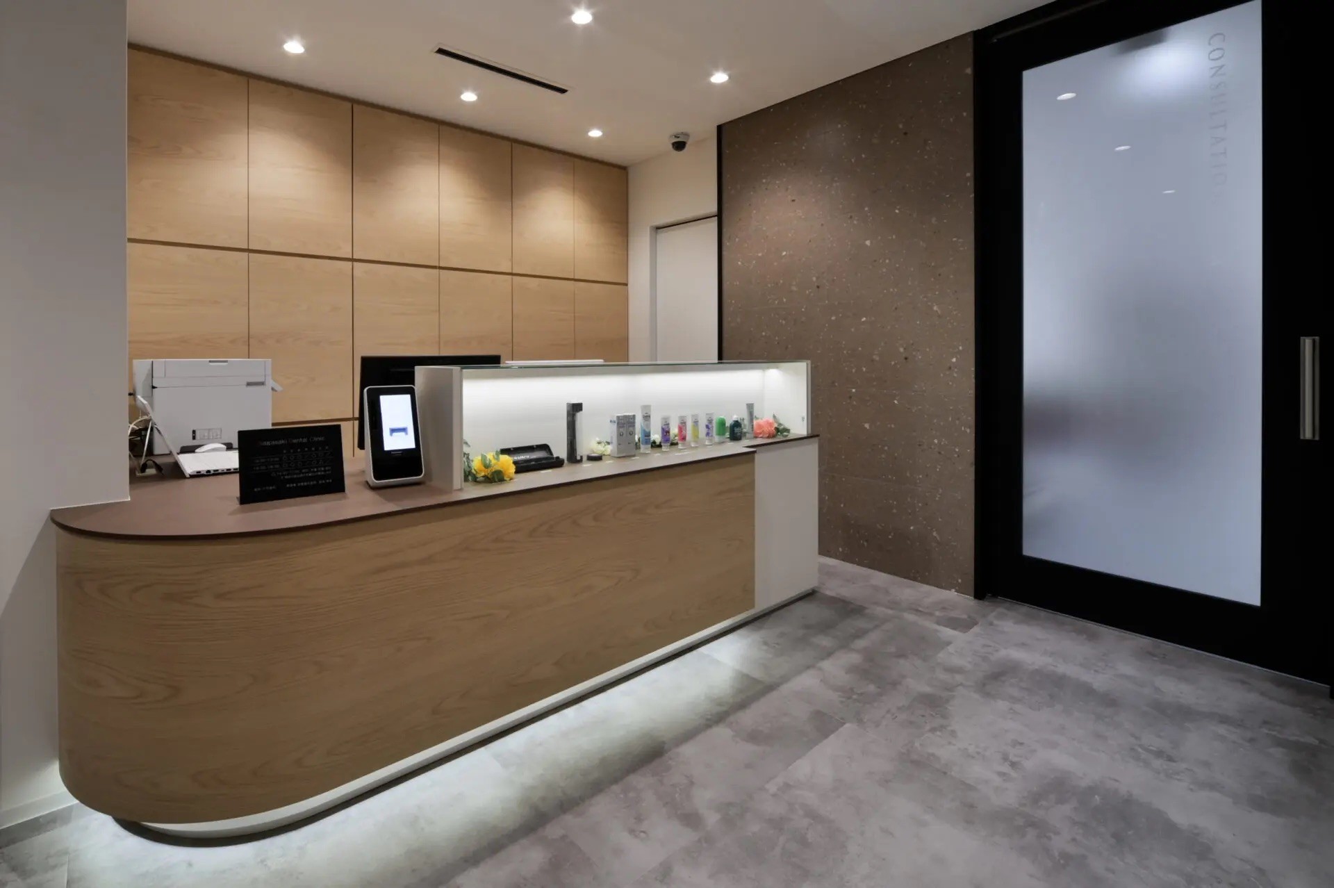 【WEB予約可・駐車場完備】地域の暮らしに寄り添い、安心して通える環境を整える長崎歯科医院