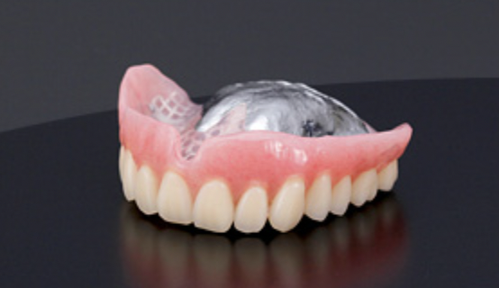 患者様が求める理想の入れ歯を追求します