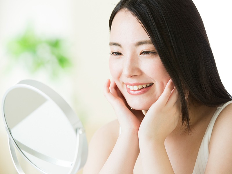 白く健康的な歯は笑顔をより素敵にしてくれます