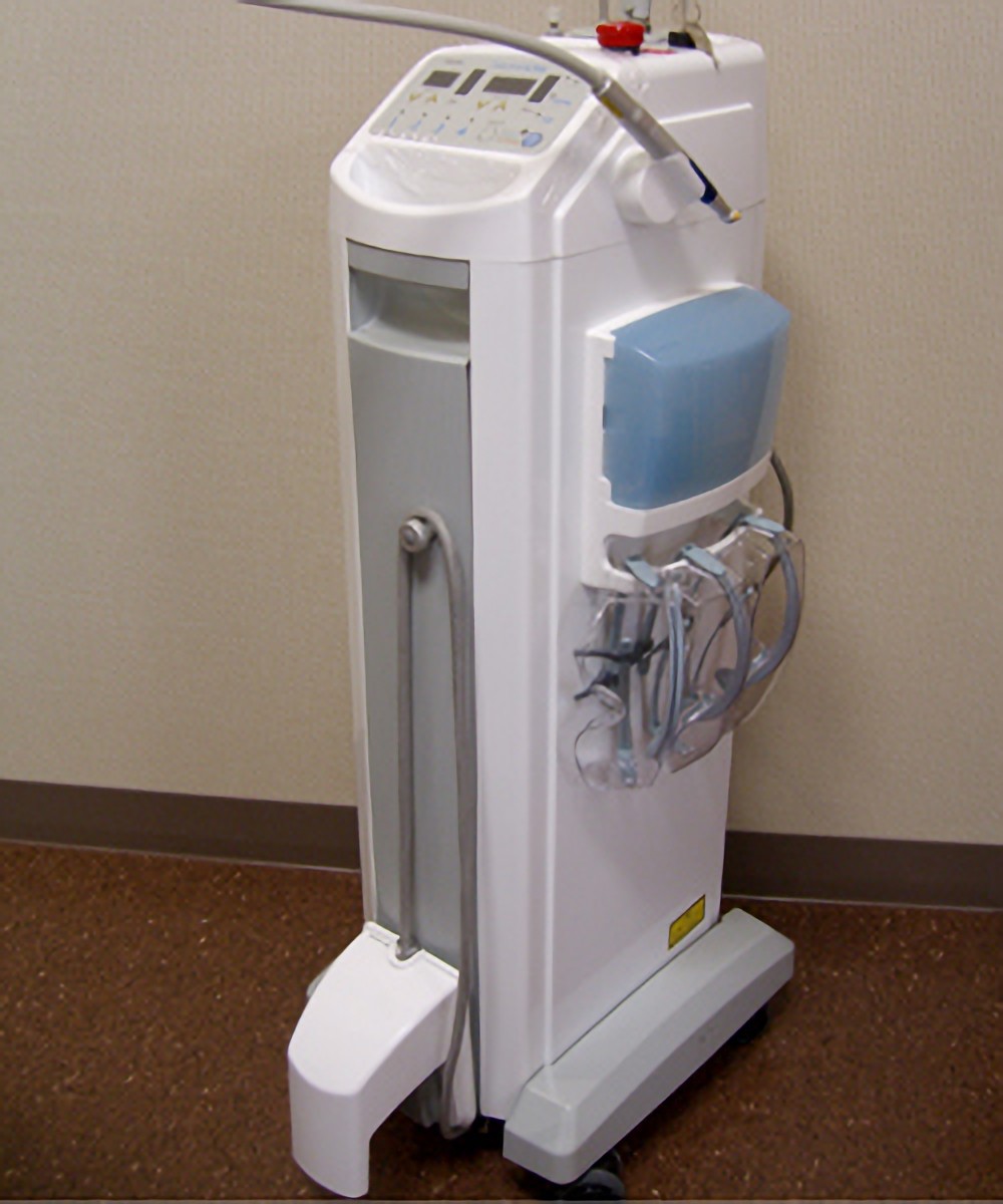 レーザー治療器を導入