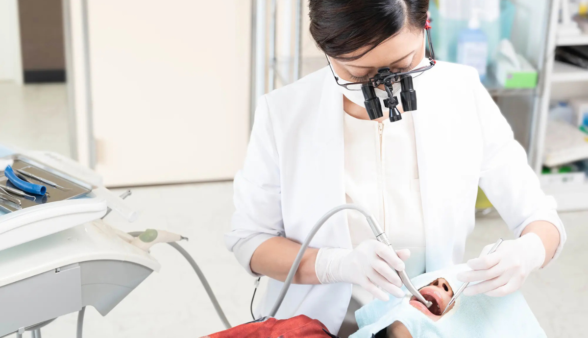 スピーディーで精密な入れ歯製作